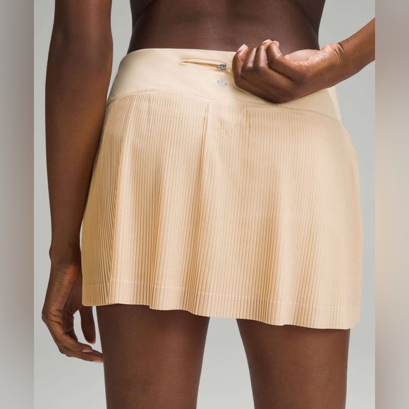 NWT Lululemon Pleat to Street Mid-Rise Skirt - Picture 4 of 13